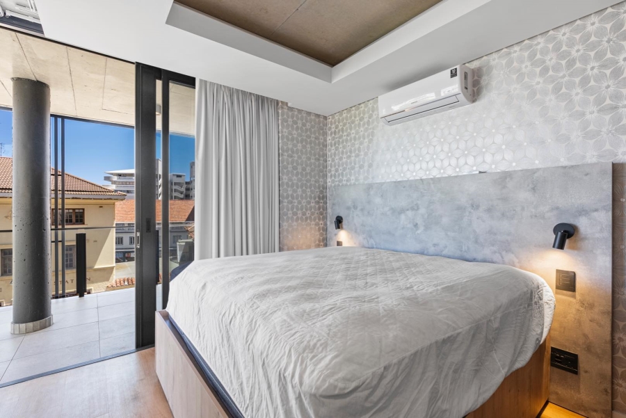 1 Bedroom Property for Sale in Sea Point Western Cape